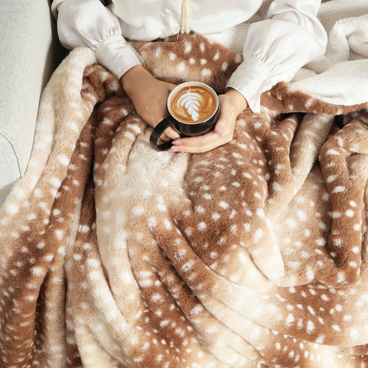 Cozy Faux Deer Print Blanket